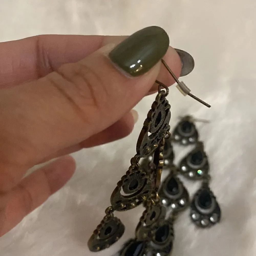 Custom earrings - Picture 3 of 4